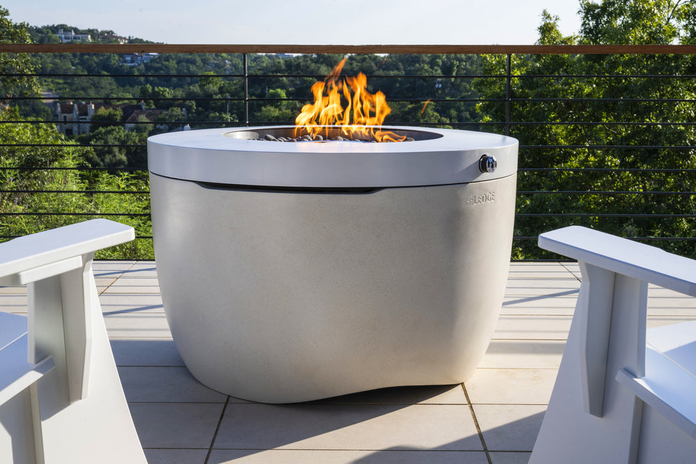 Ledge Lounger Halo Firepit